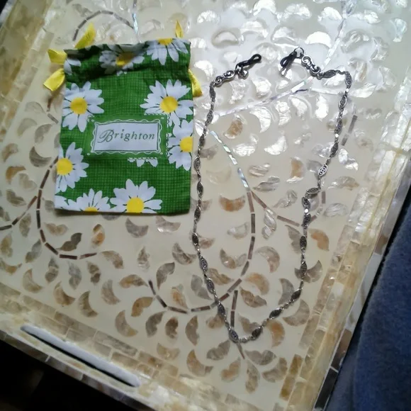 Brighton Silver Eye Glasses Holder Necklace,Beautiful - Picture 3 of 7